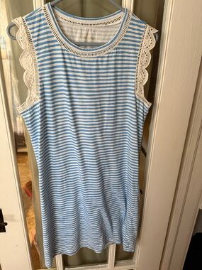 Lilly Pulitzer Blue and White Striped Top with Gold Logo